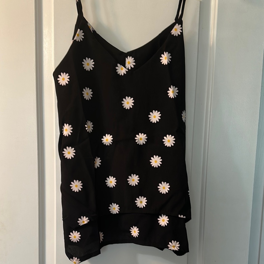 Black Daisy Print Women's Top